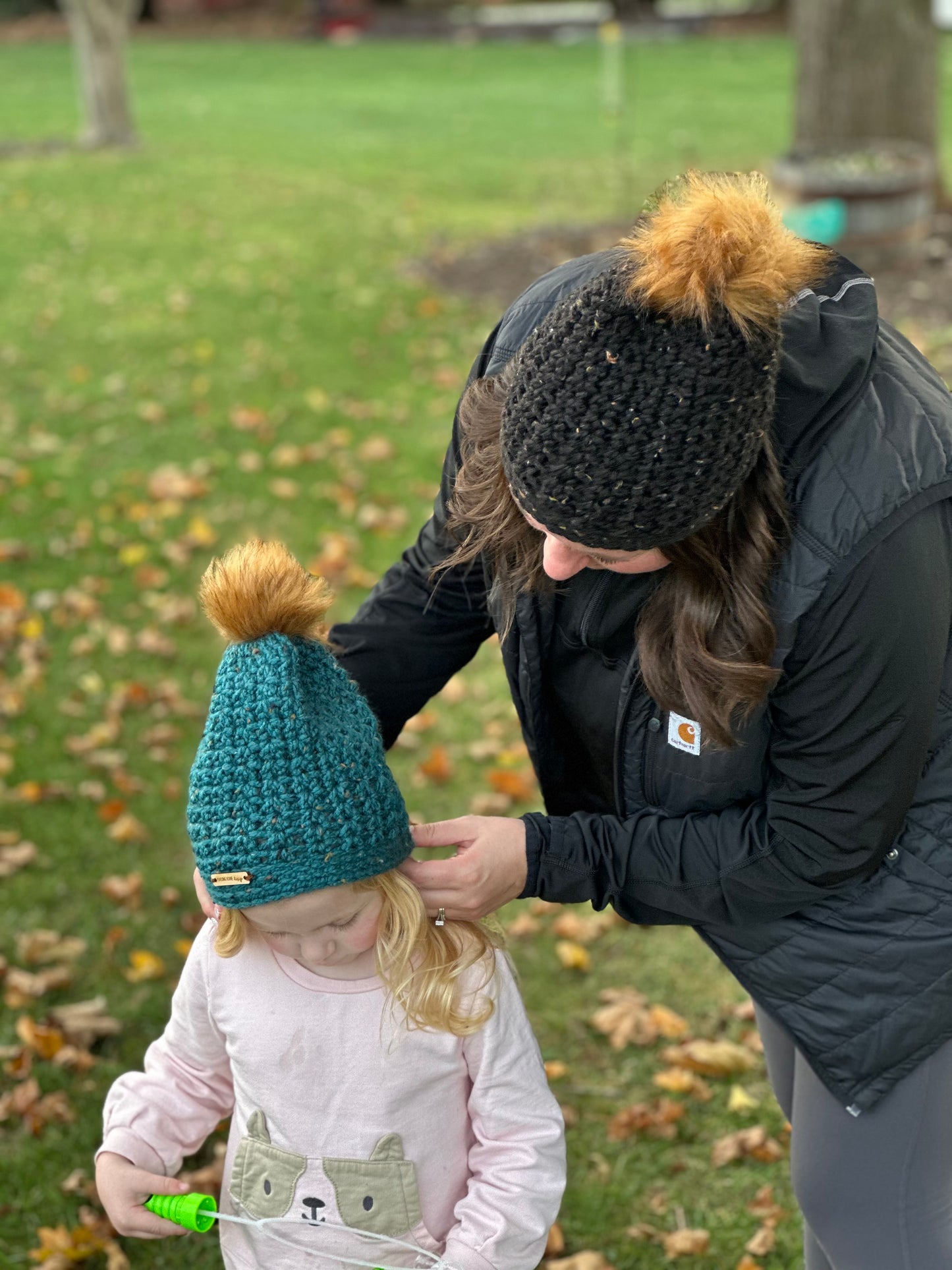 Bay Beanie with removable pom