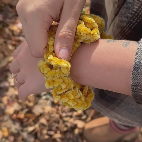 velvet scrunchie, sensory scrunchie, satisfying velvety touch